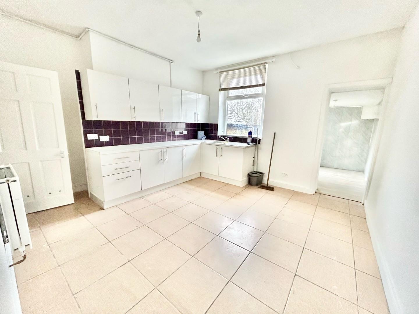 2 bedroom Terraced To Let