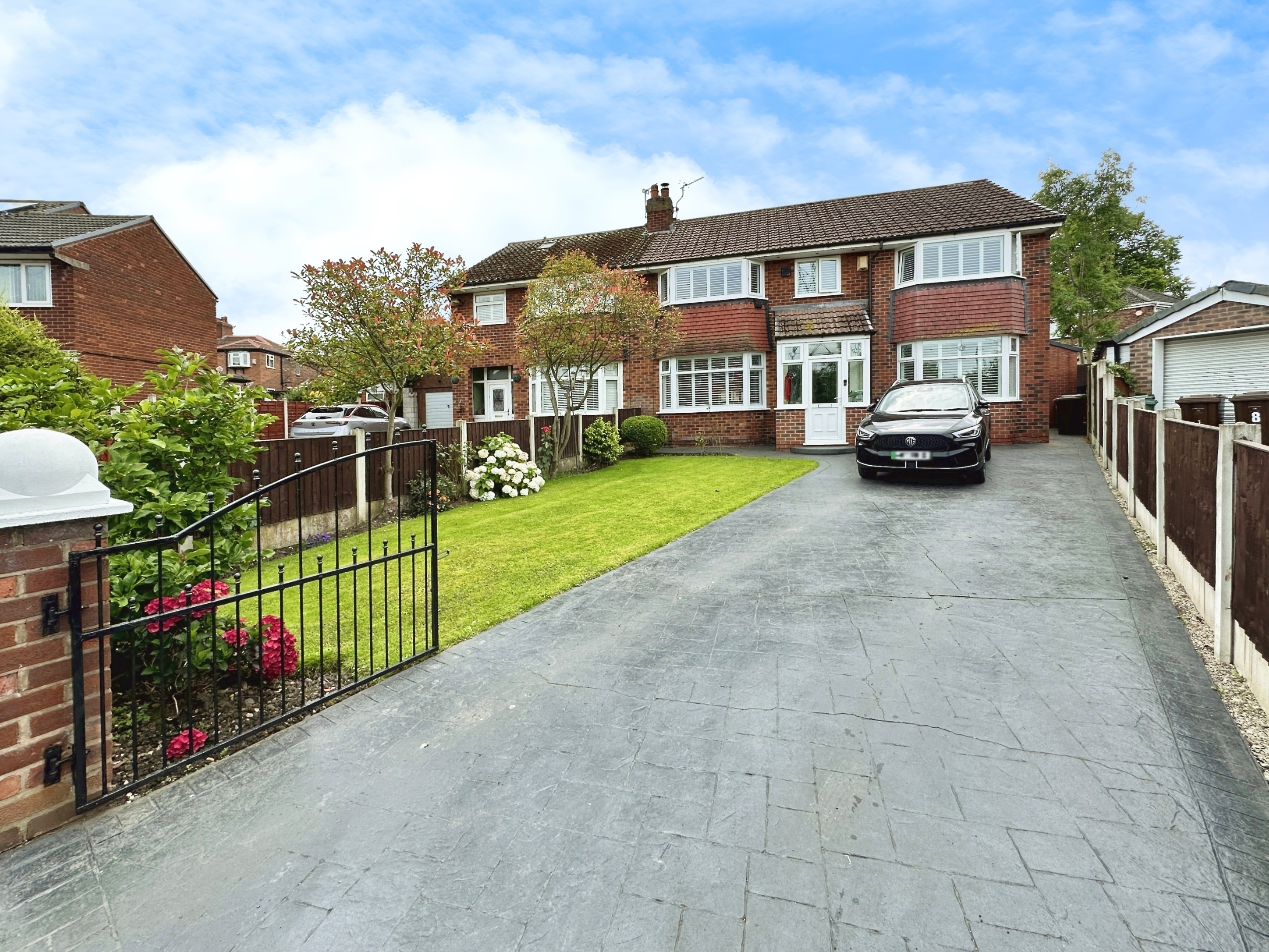 5 bedroom House (unspecified) SSTC