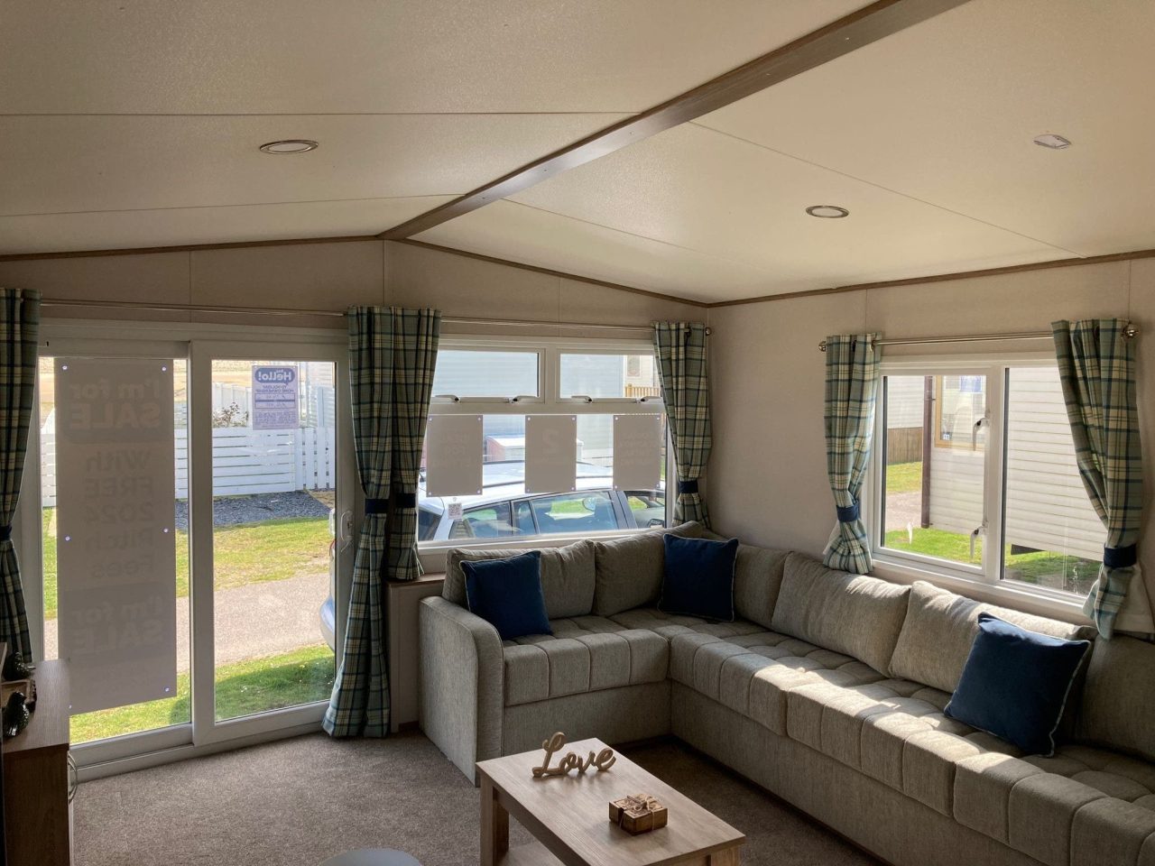 2 bedroom Static Home For Sale