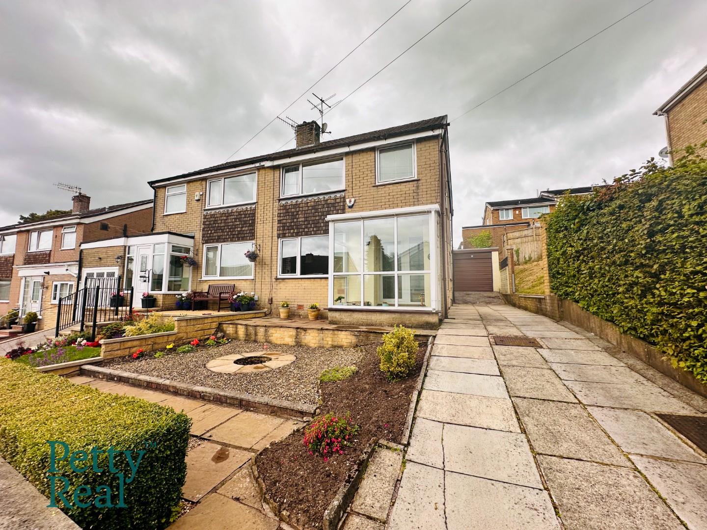 3 bedroom Semi-Detached SSTC