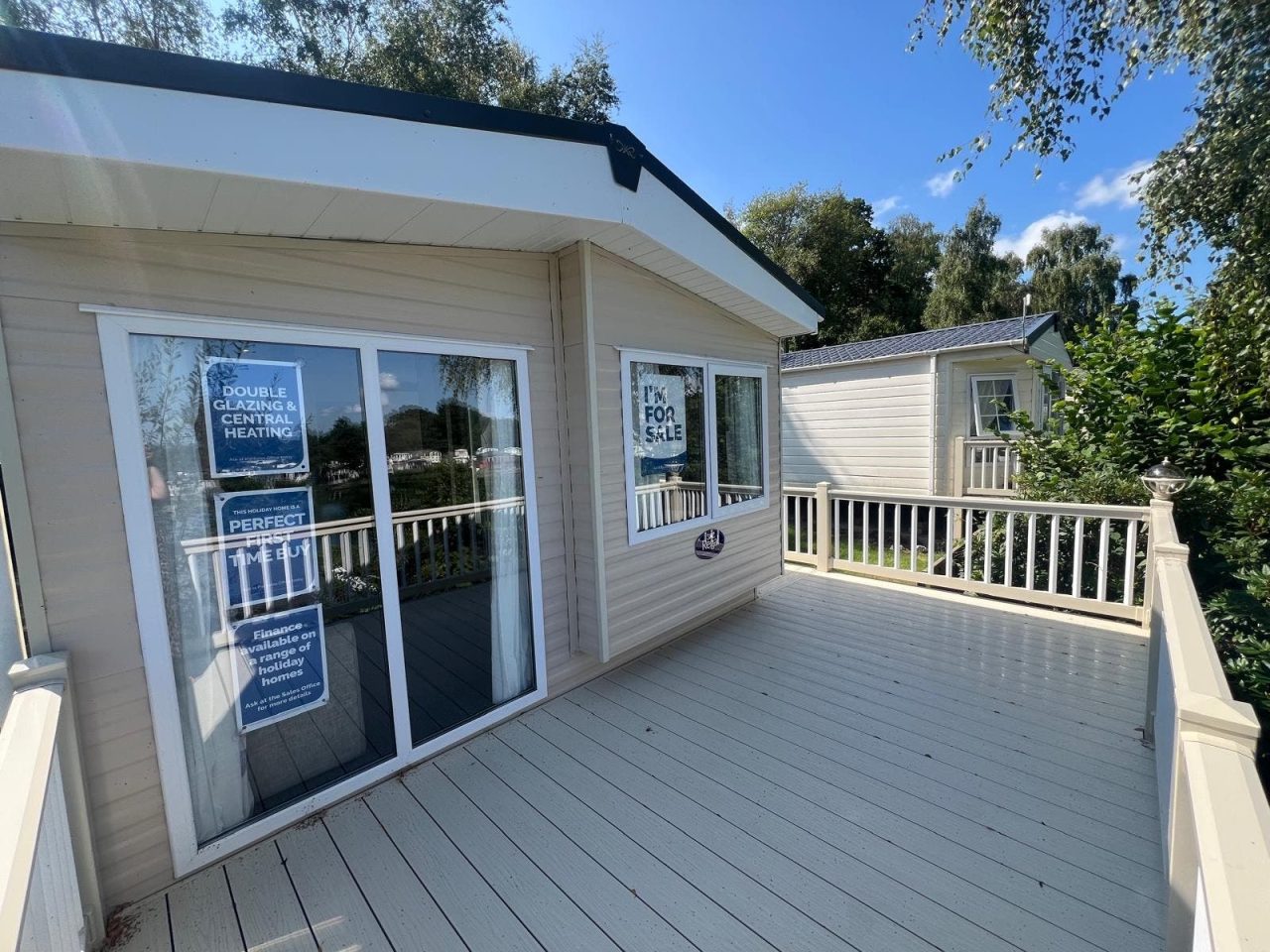 2 bedroom Lodge For Sale