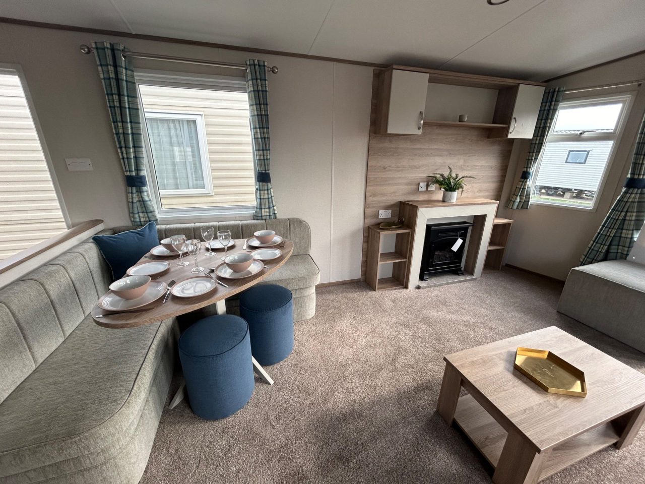 2 bedroom Static Home For Sale