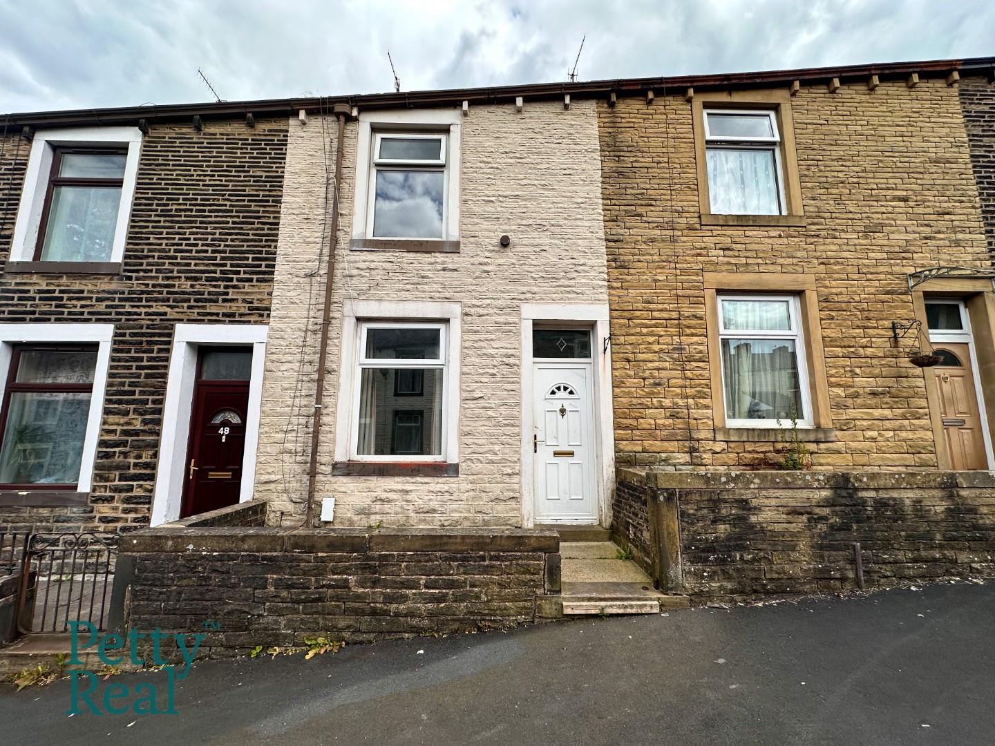 2 bedroom Terraced For Sale