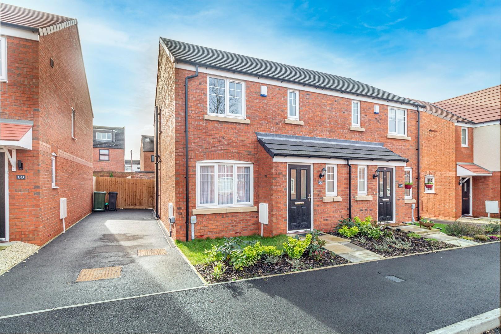 3 bedroom Semi-Detached House For Sale