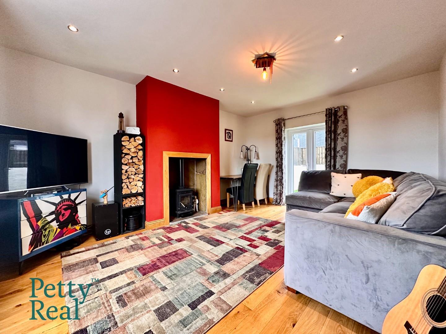 2 bedroom Terraced Under Offer