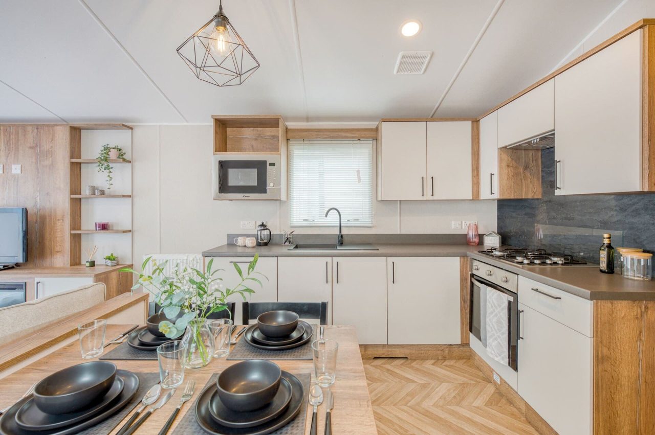 2 bedroom Static Home For Sale