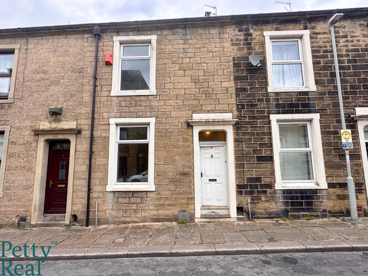 3 bedroom Terraced SSTC