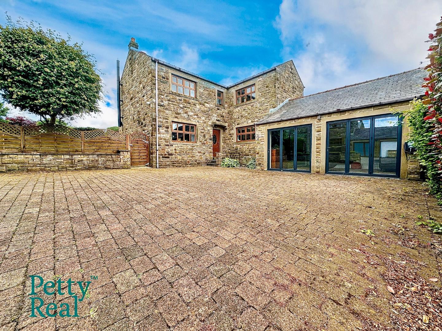 4 bedroom Detached For Sale