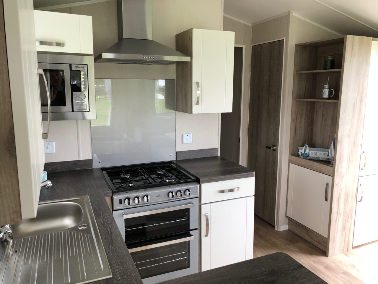 2 bedroom Lodge For Sale