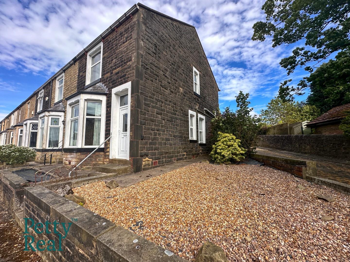 3 bedroom Terraced For Sale