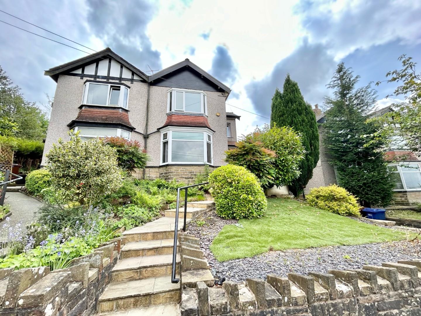 3 bedroom Semi-Detached For Sale