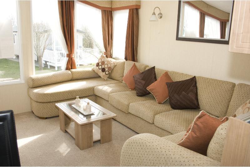 2 bedroom Static Home For Sale