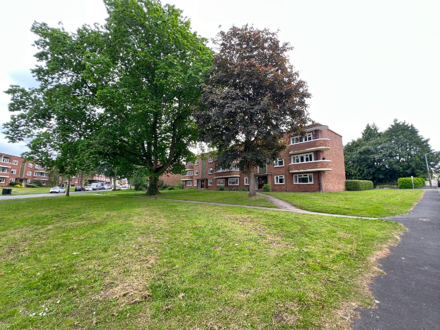1 bedroom Apartment For Sale