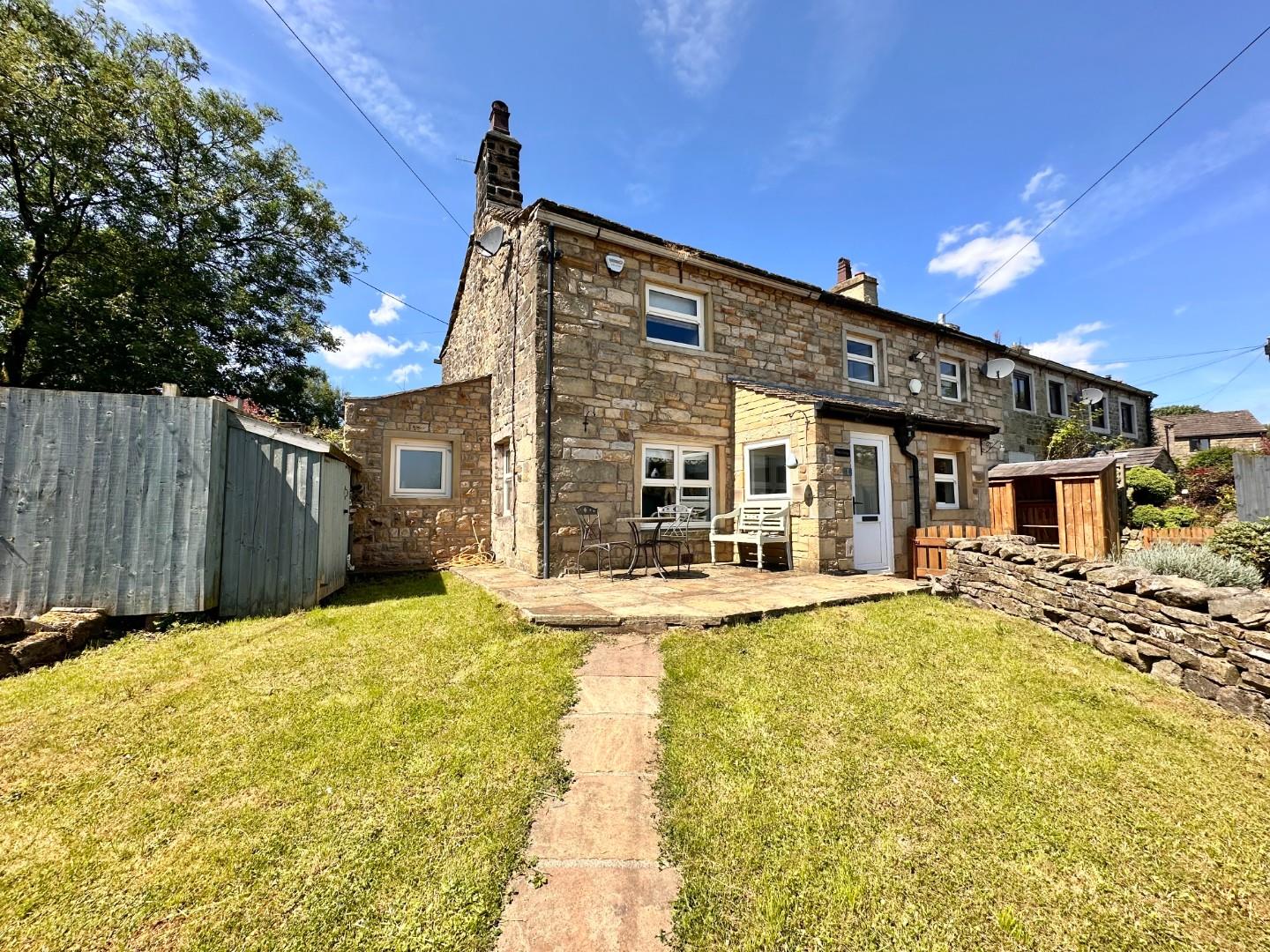 2 bedroom Cottage For Sale