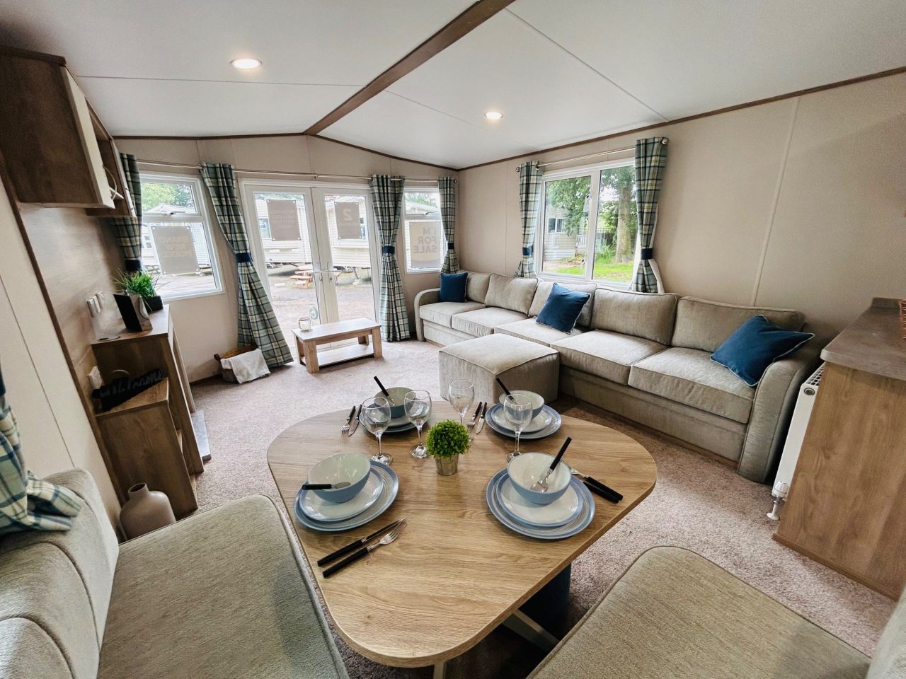 2 bedroom Static Home For Sale