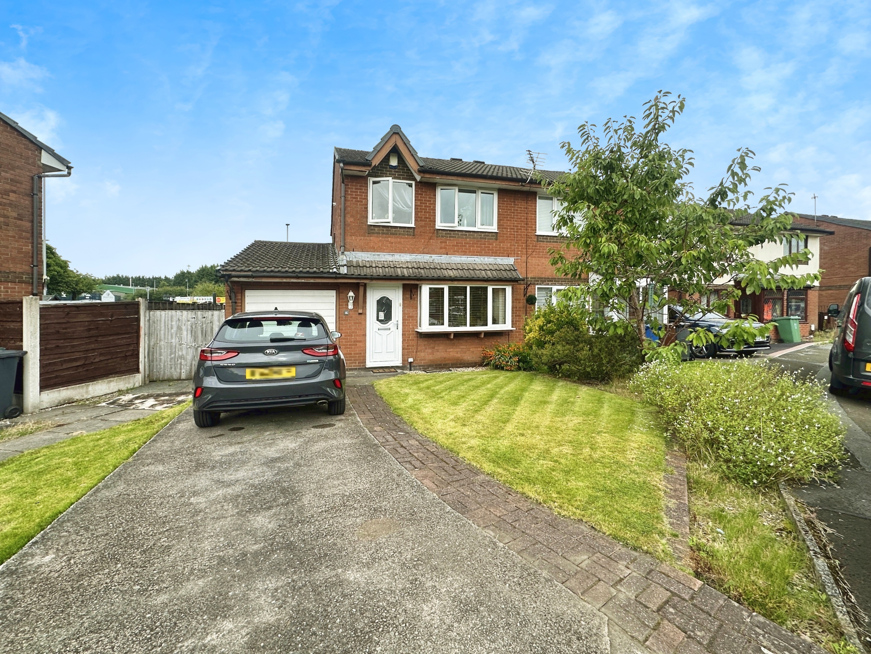 3 bedroom House For Sale