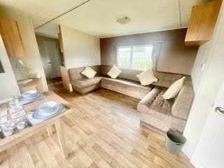 4 bedroom Static Home For Sale