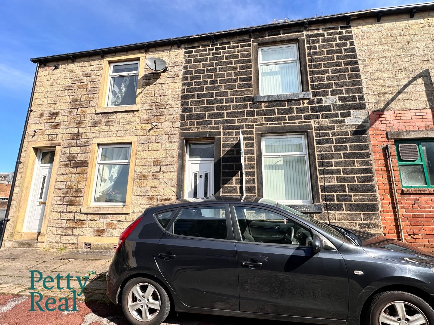 2 bedroom Terraced Under Offer