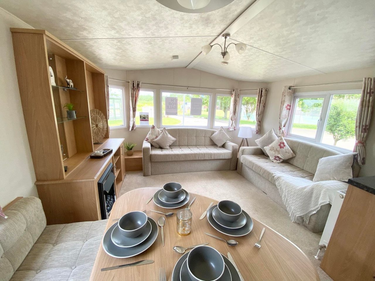 2 bedroom Static Home For Sale