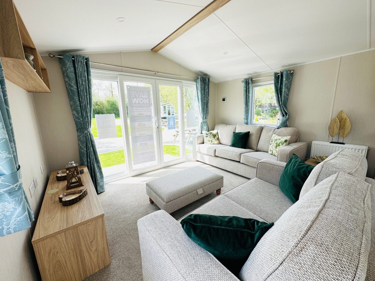 2 bedroom Static Home For Sale