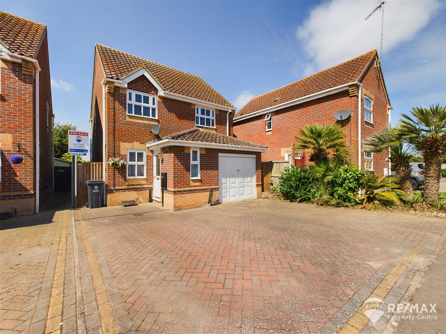 3 bedroom Detached house SSTC