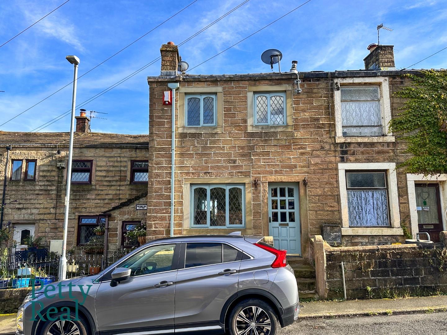 2 bedroom Cottage For Sale