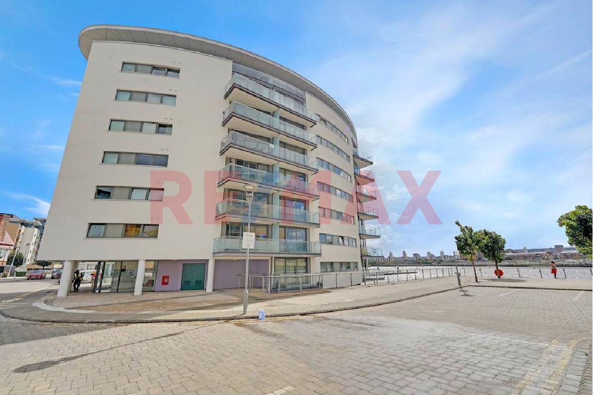 1 bedroom Apartment For Sale