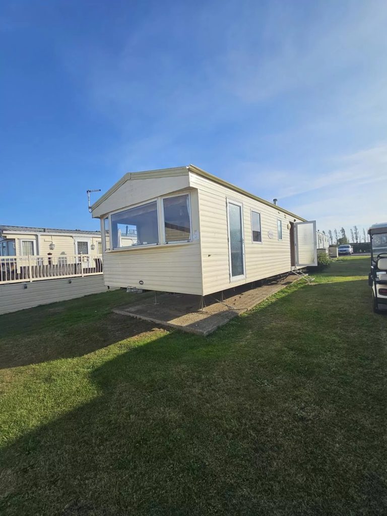 2 bedroom Static Home For Sale