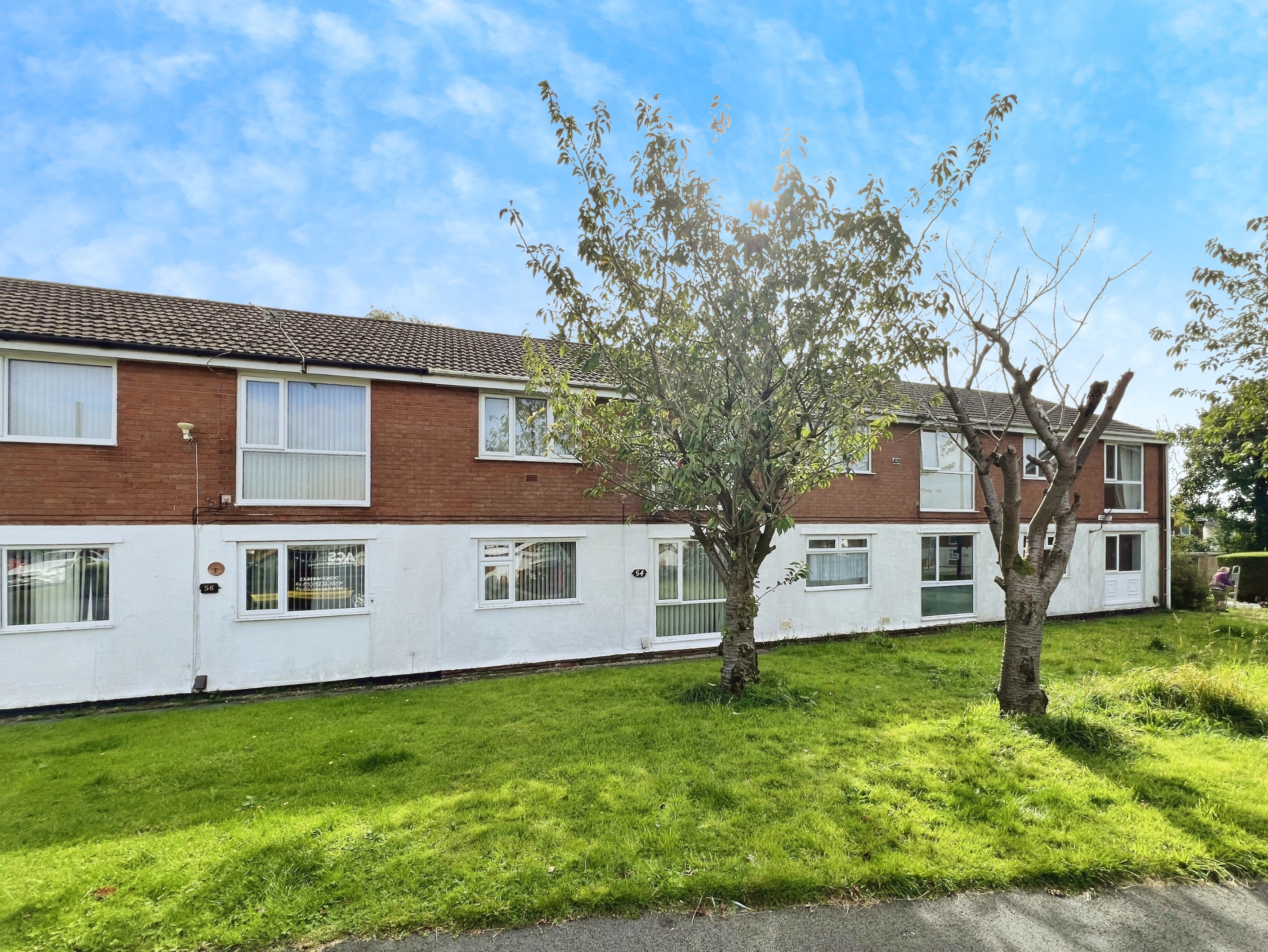 2 bedroom Flat SSTC