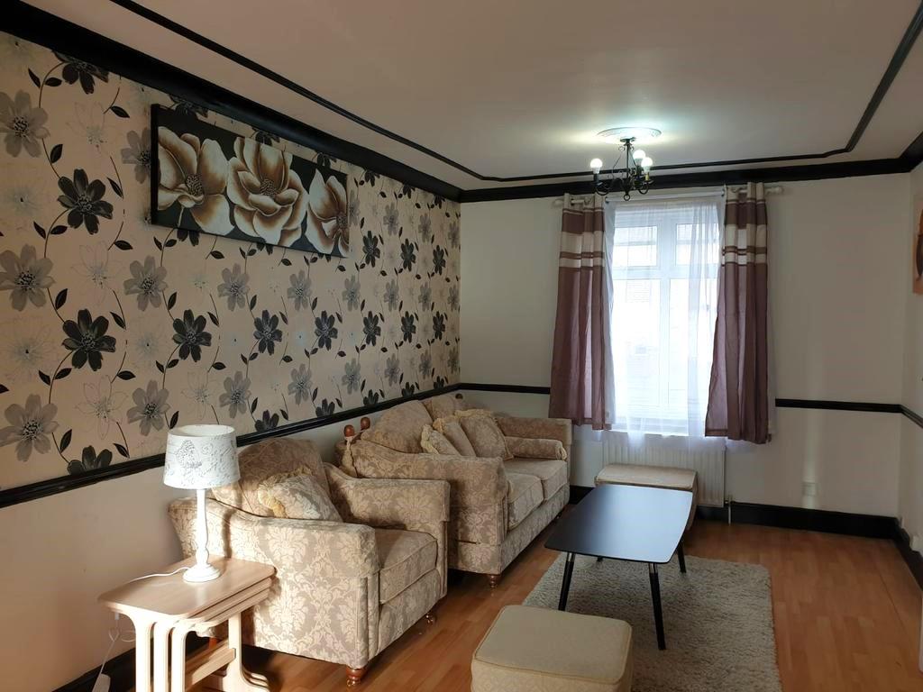 2 bedroom Terraced House Let