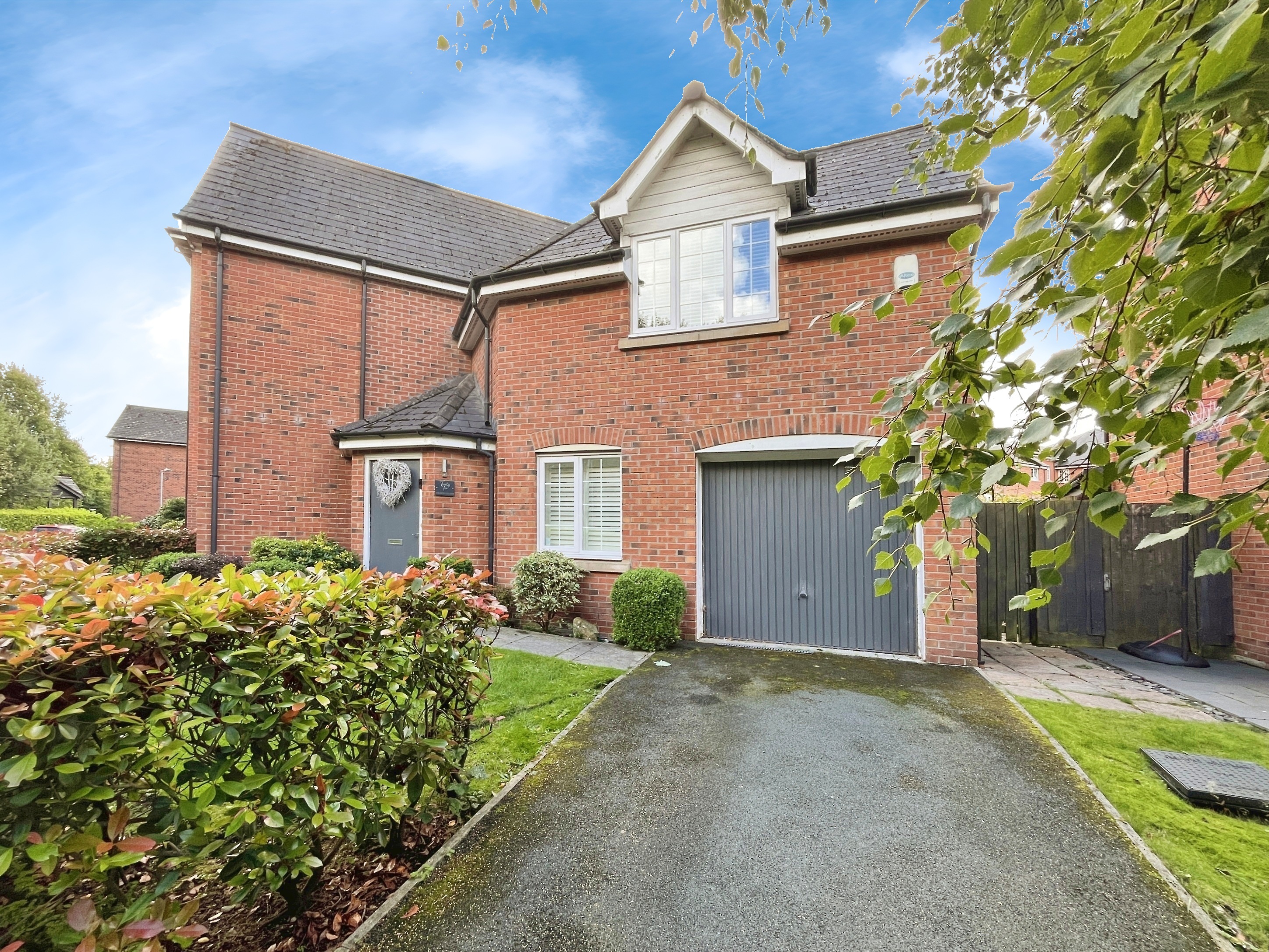 4 bedroom House (unspecified) SSTC