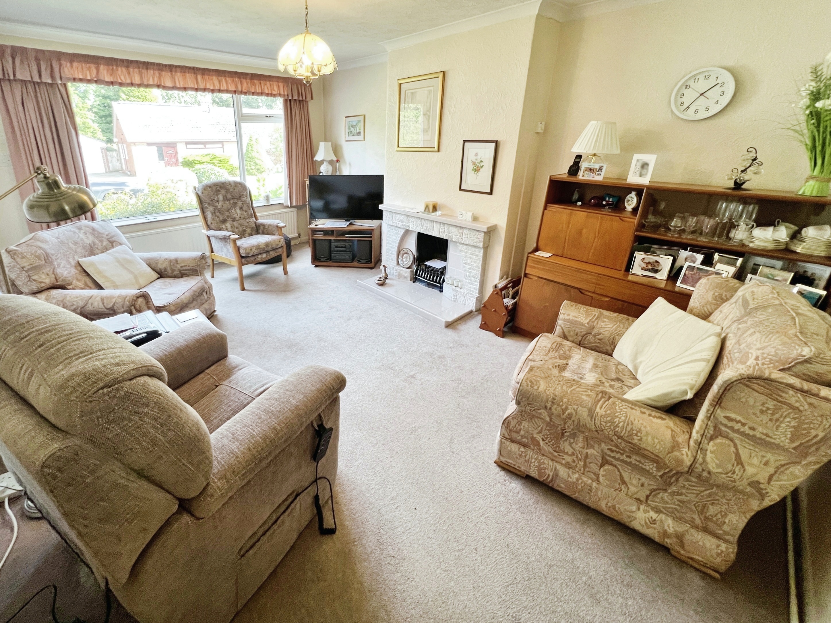 2 bedroom Bungalow For Sale