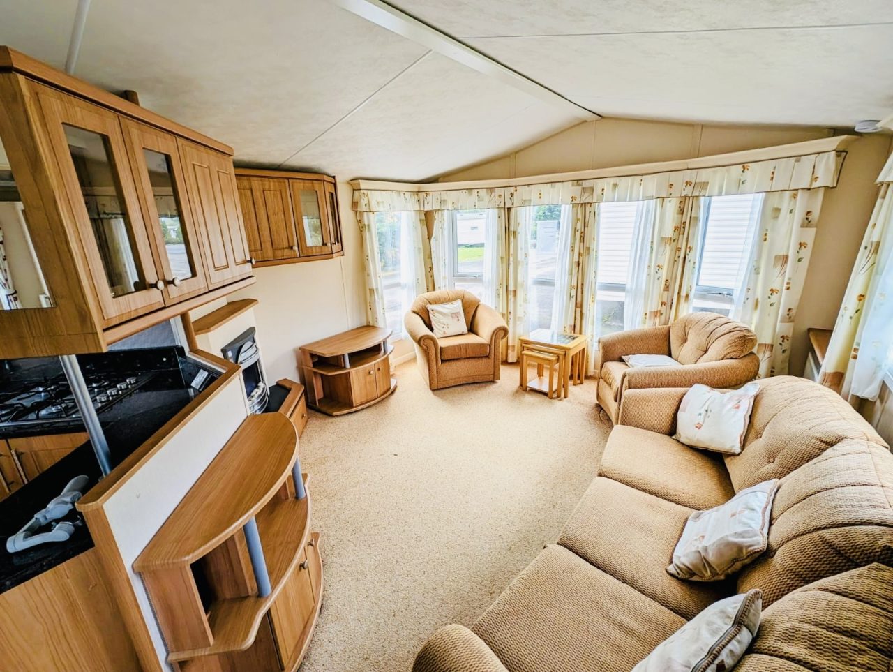 2 bedroom Static Home For Sale