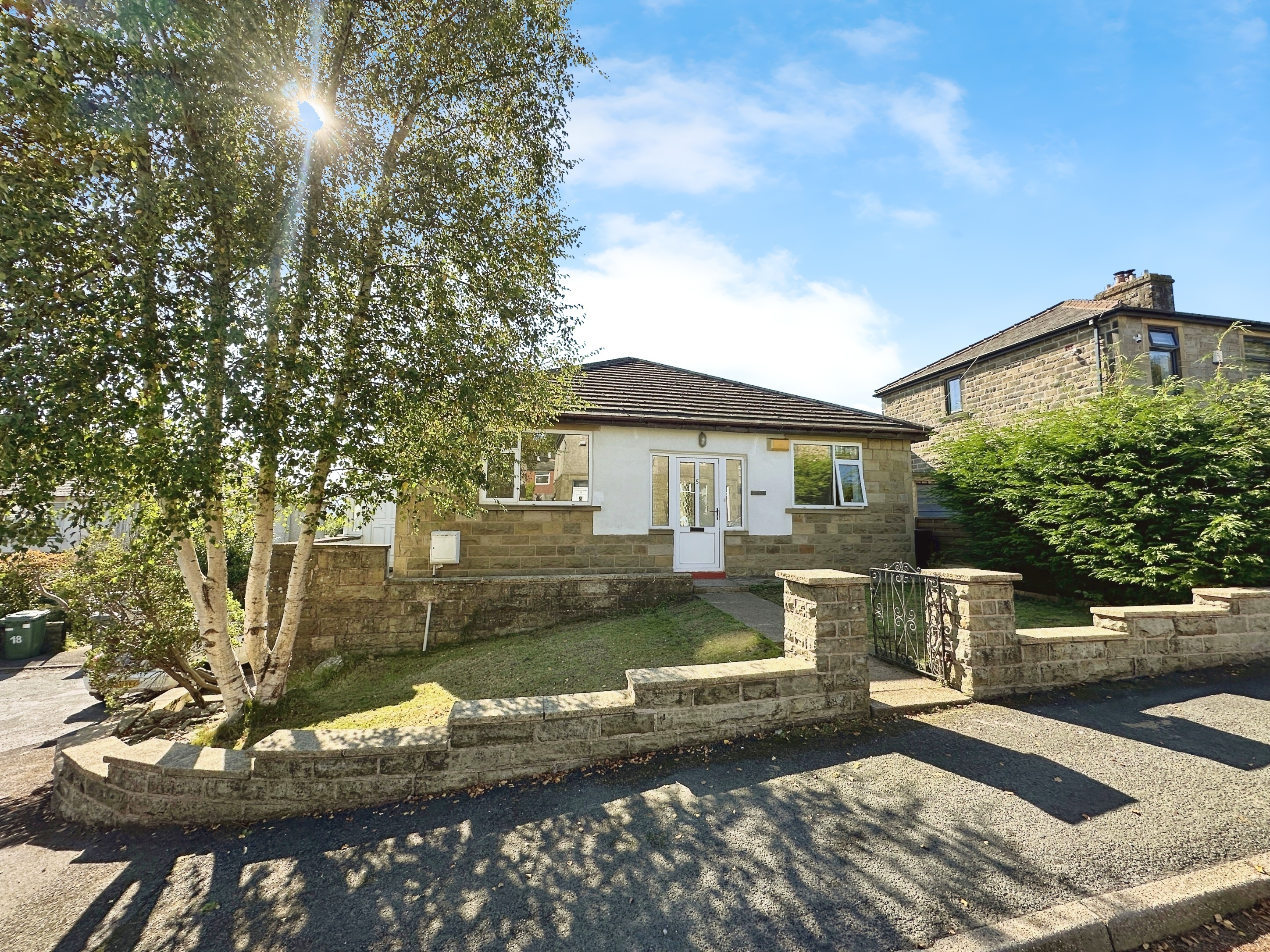 3 bedroom Bungalow For Sale