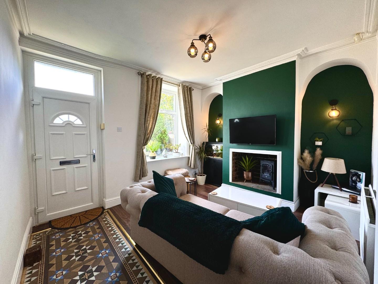 2 bedroom Terraced SSTC