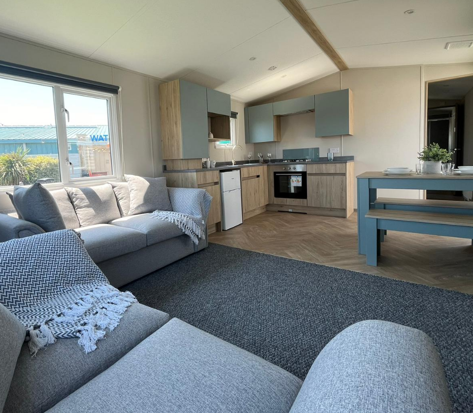 2 bedroom Property For Sale