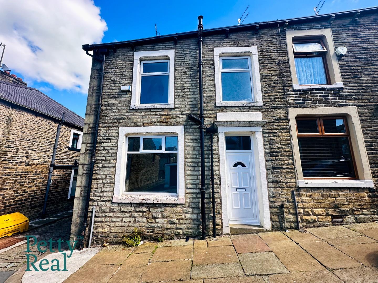 2 bedroom Terraced Under Offer