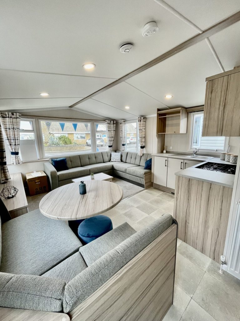 2 bedroom Static Home For Sale