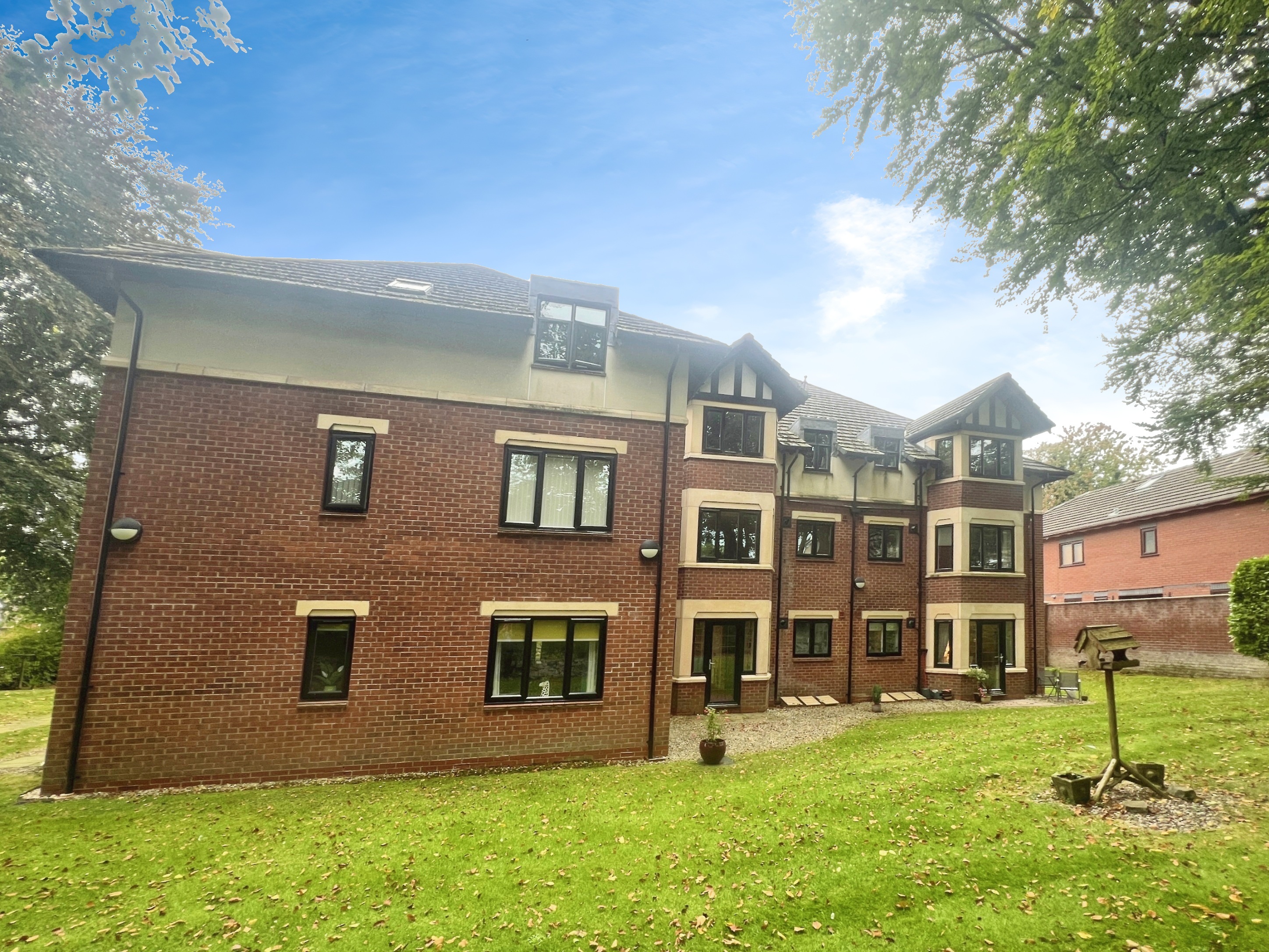 2 bedroom Apartment SSTC