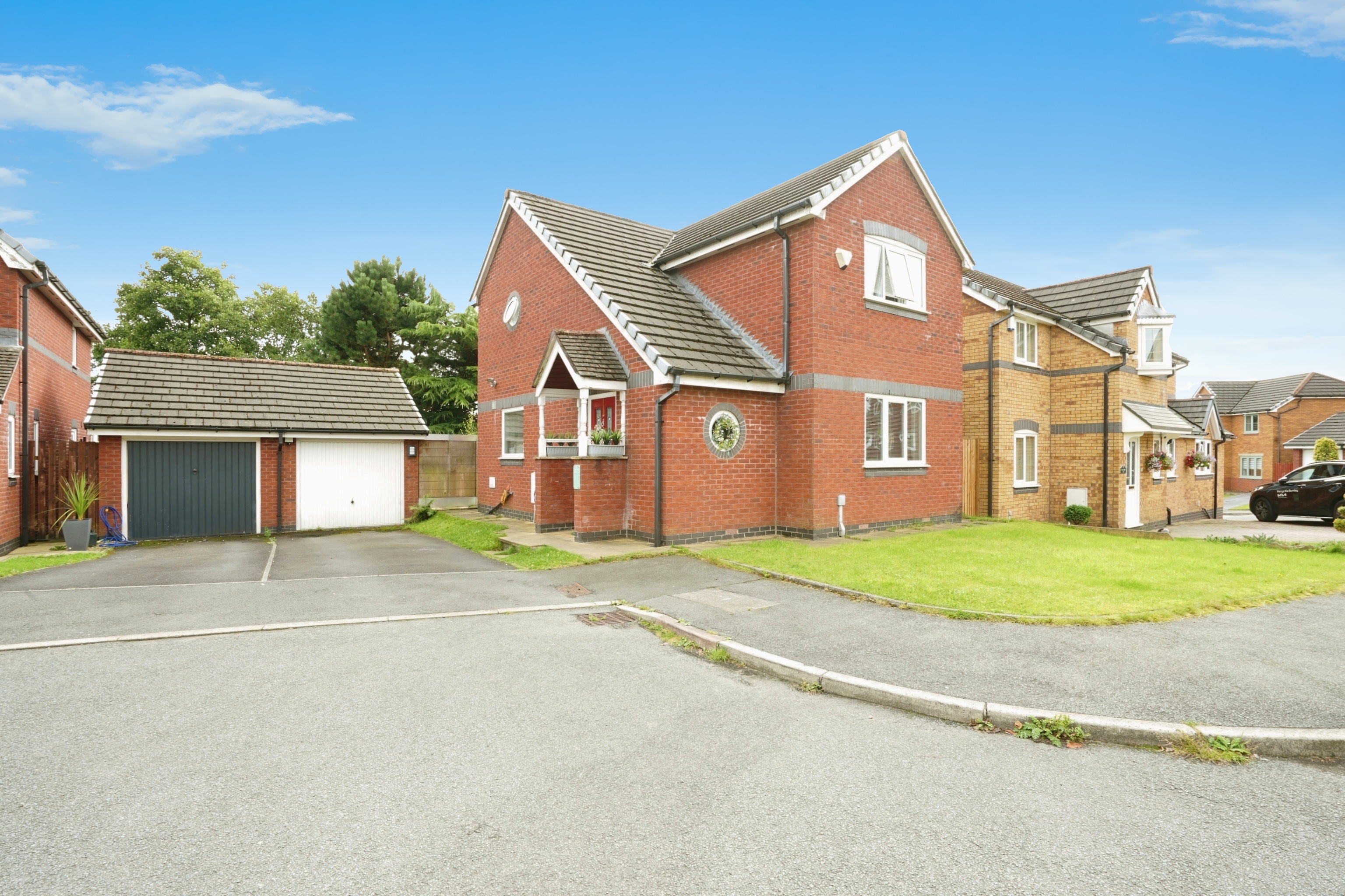 3 bedroom House For Sale