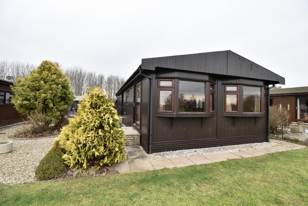 2 bedroom Property For Sale