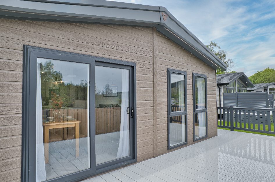 2 bedroom Lodge For Sale