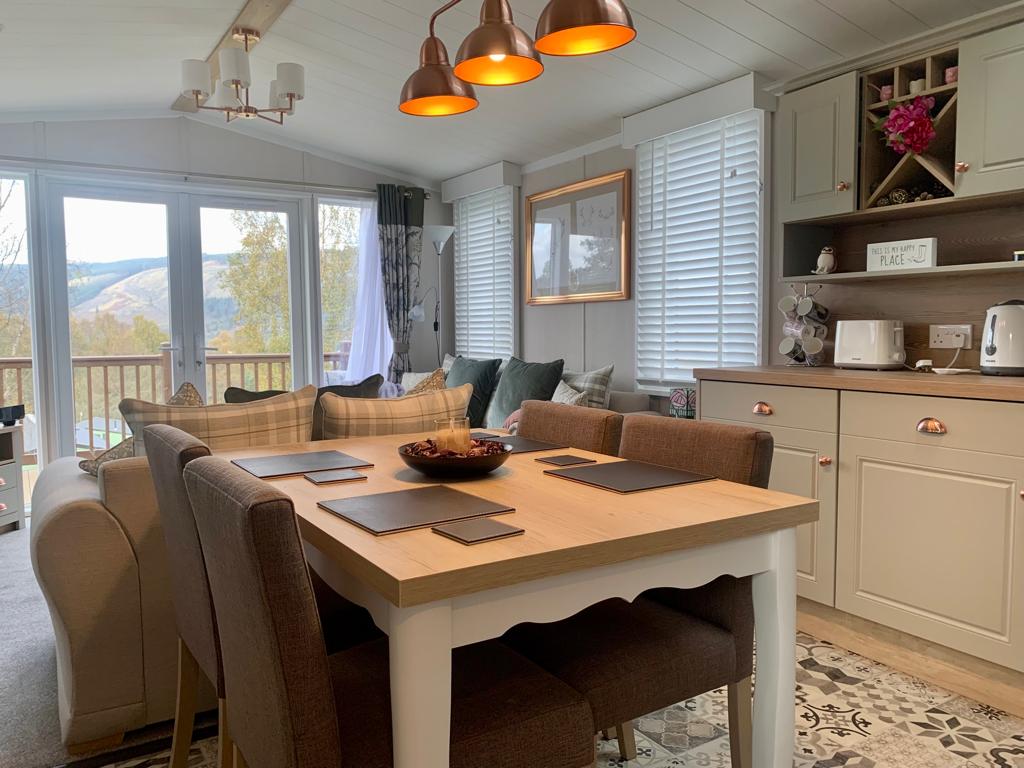2 bedroom Static Home For Sale