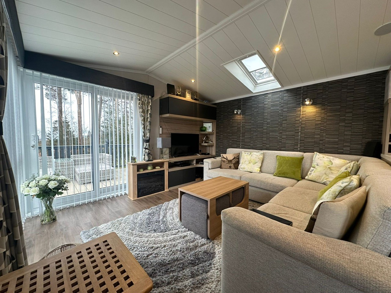 2 bedroom Lodge For Sale