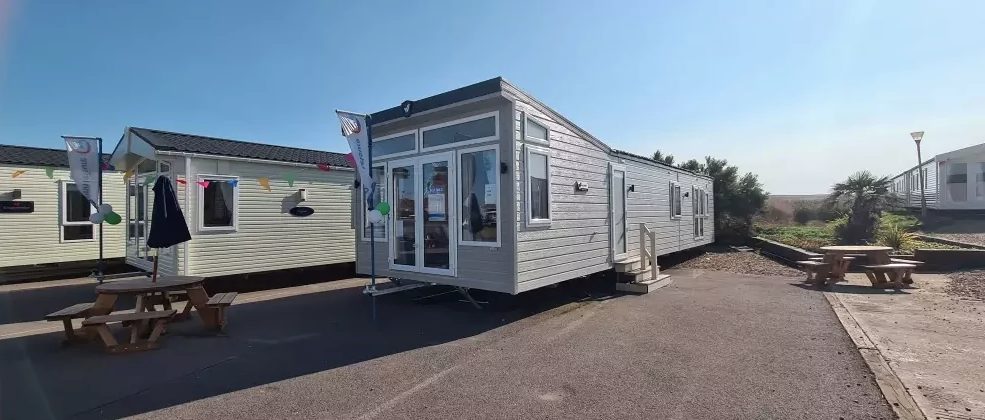 2 bedroom Static Home For Sale