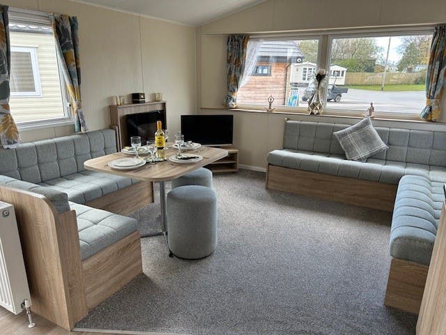 3 bedroom Static Home For Sale
