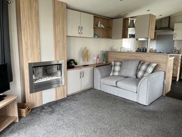 2 bedroom Static Home For Sale