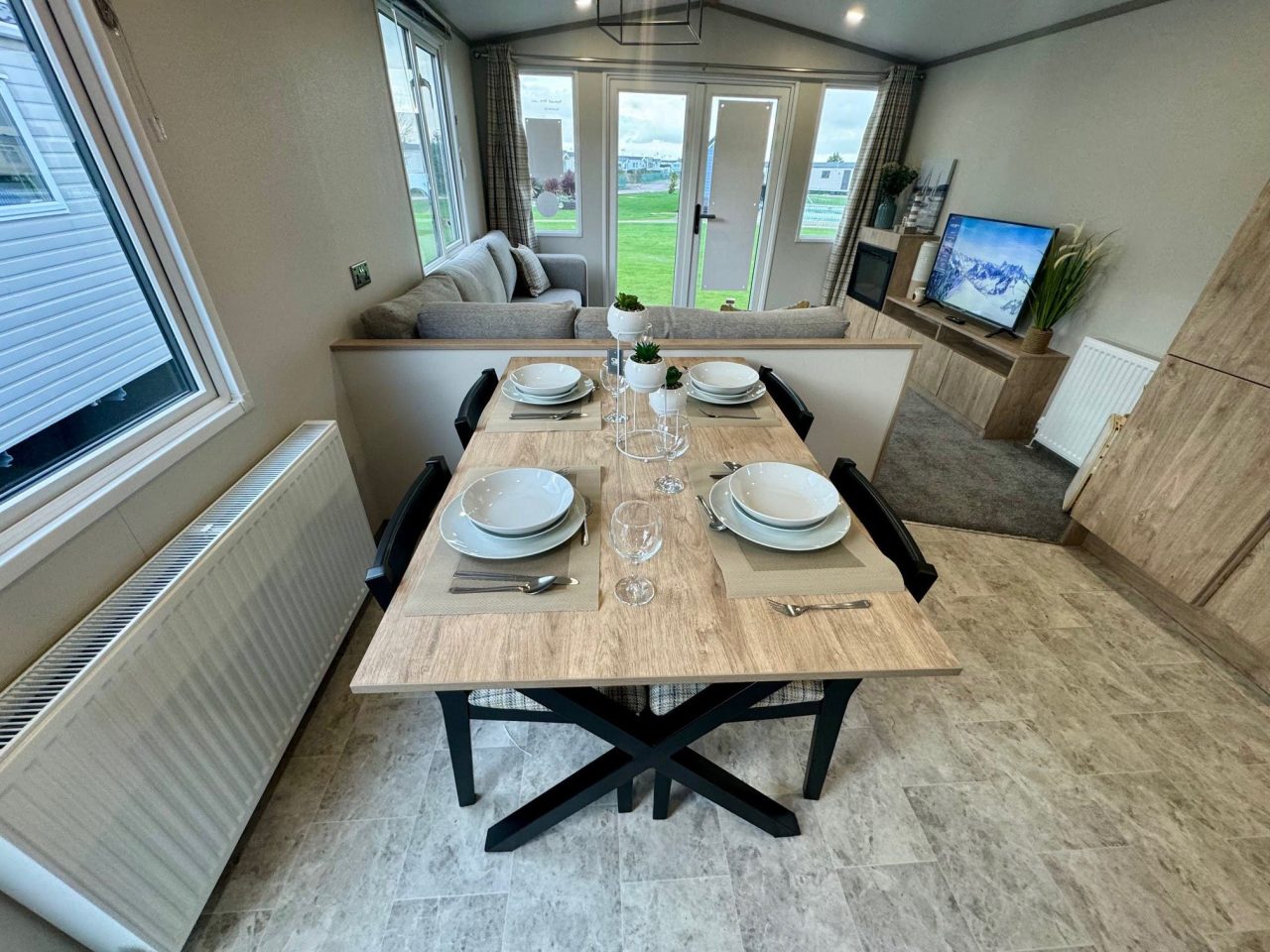 2 bedroom Static Home For Sale