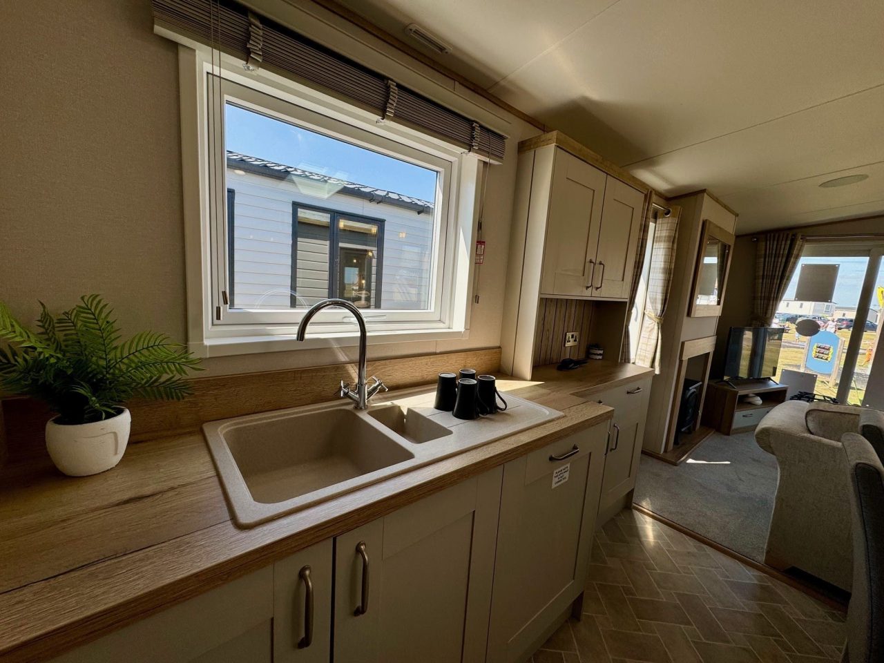 3 bedroom Lodge For Sale