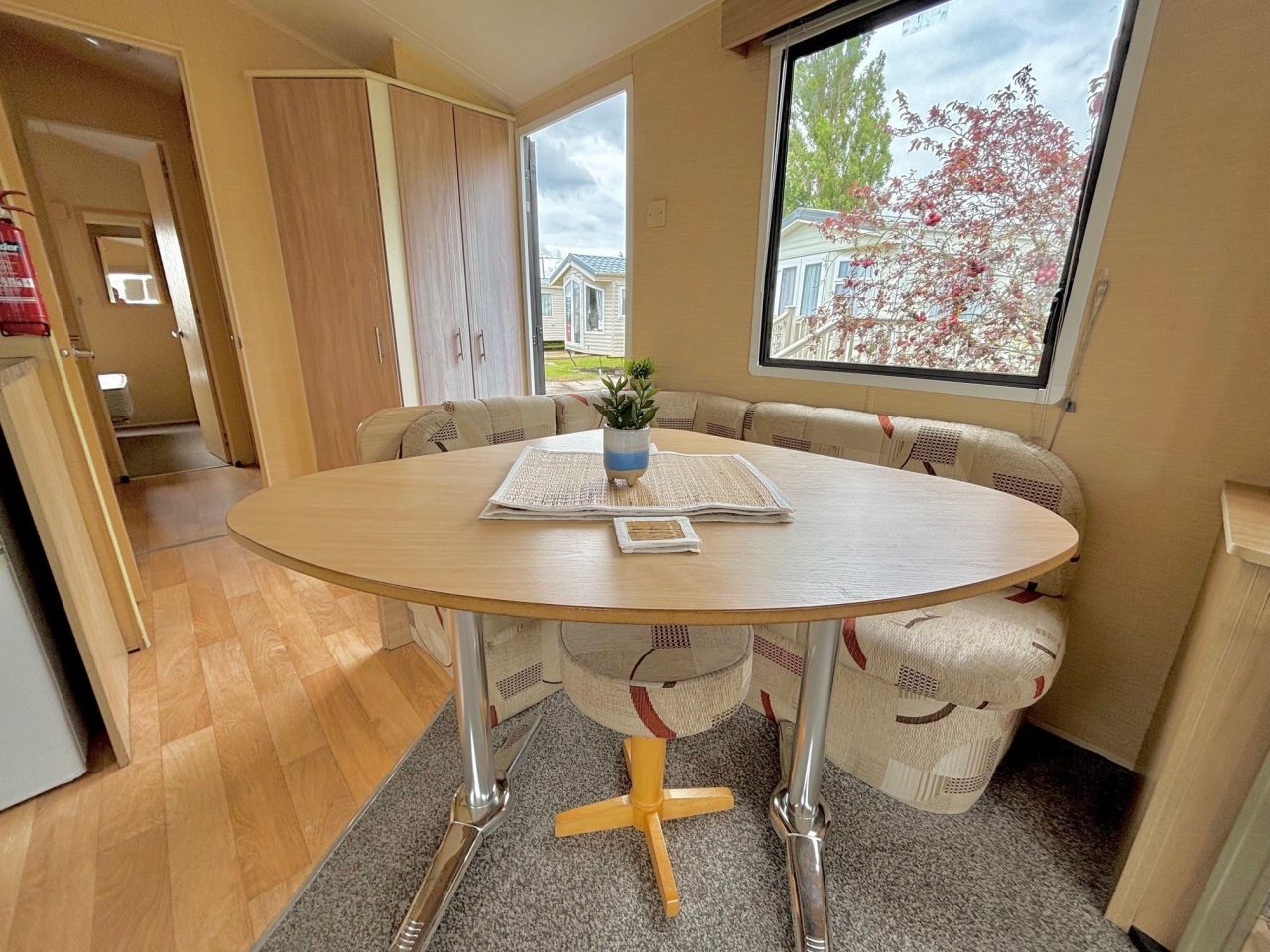 2 bedroom Static Home For Sale